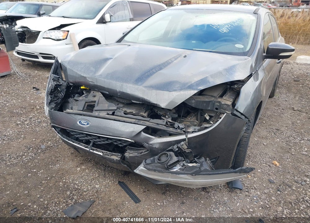 2016 FORD FOCUS SE VIN: 1FADP3F26GL394593