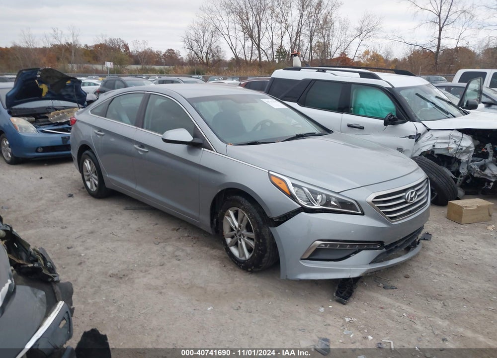 2015 HYUNDAI SONATA SE VIN: 5NPE24AF6FH087456