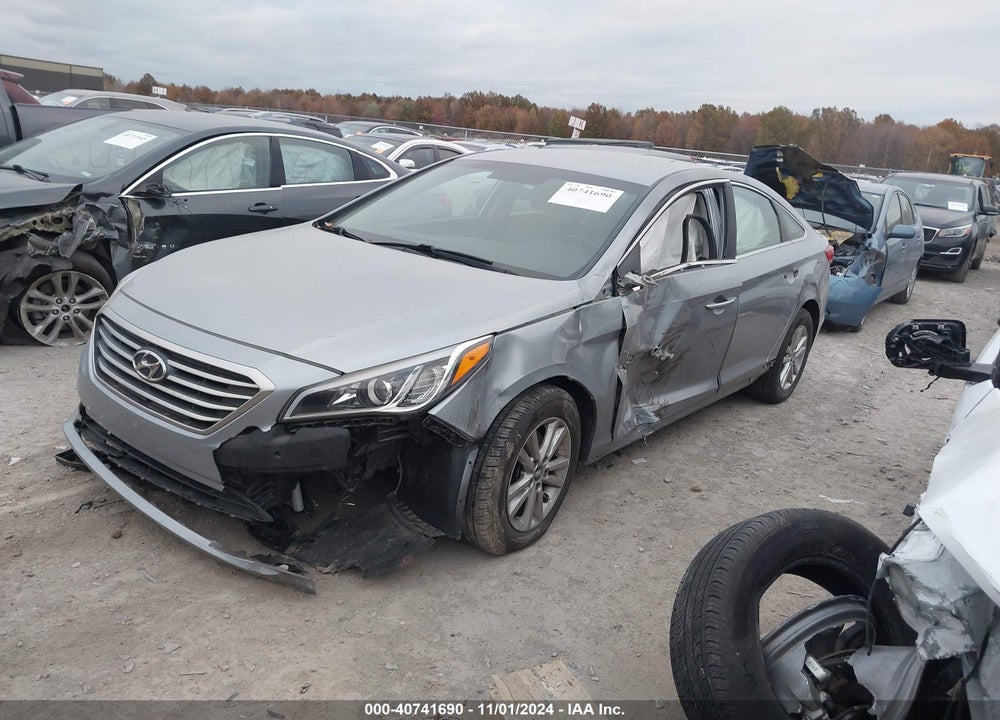 2015 HYUNDAI SONATA SE VIN: 5NPE24AF6FH087456