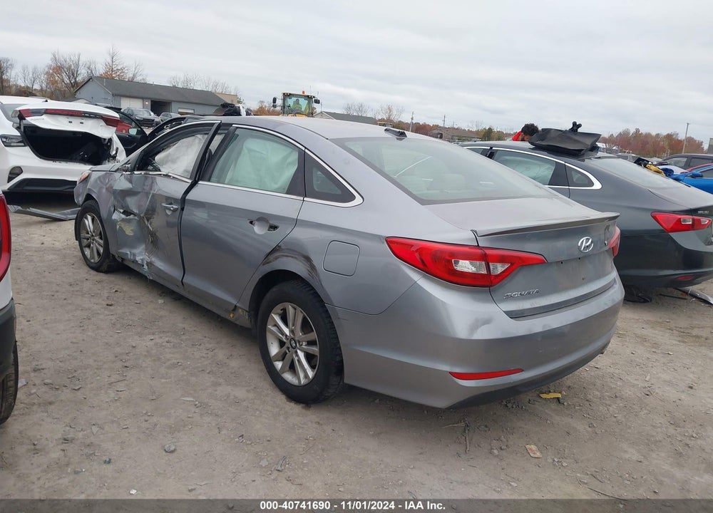 2015 HYUNDAI SONATA SE VIN: 5NPE24AF6FH087456