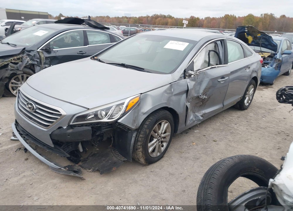 2015 HYUNDAI SONATA SE VIN: 5NPE24AF6FH087456