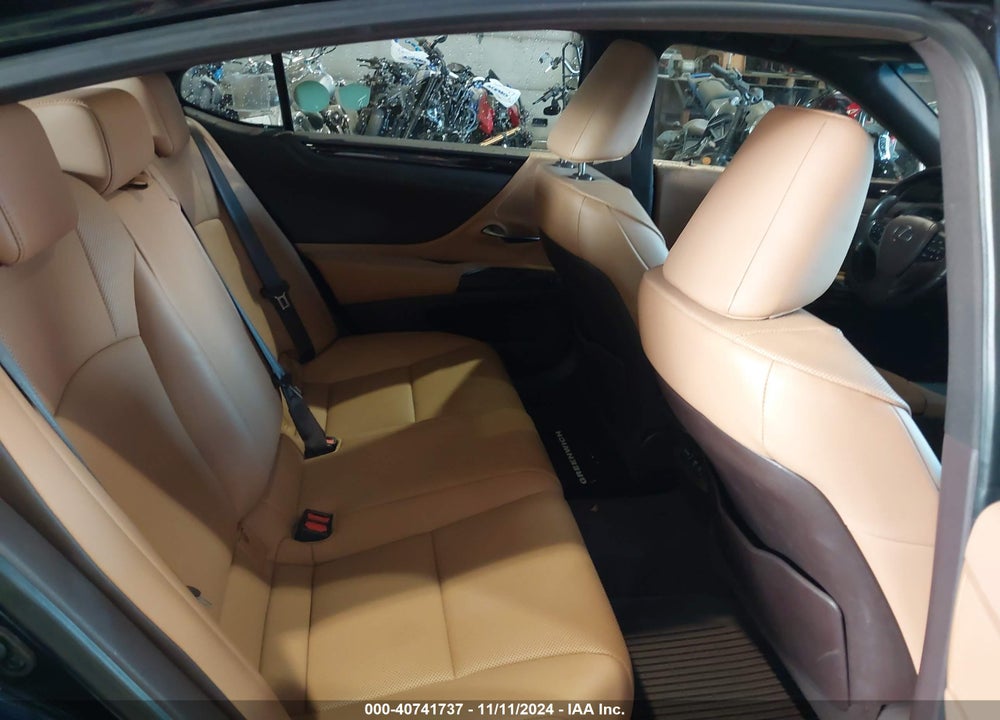 2019 LEXUS ES 350 VIN: 58ABZ1B18KU051126
