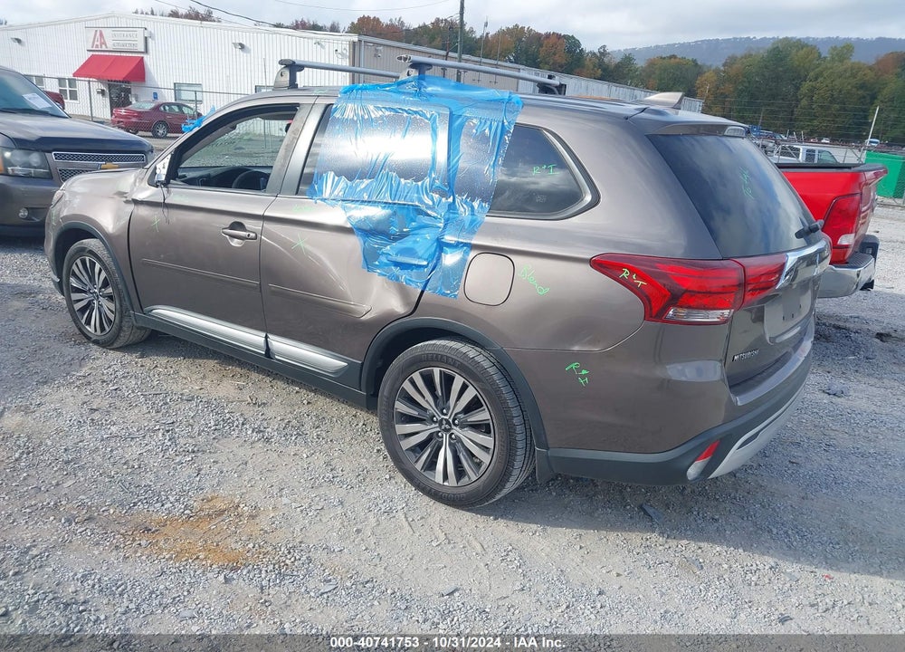 2019 MITSUBISHI OUTLANDER ES VIN: JA4AD2A38KZ022933