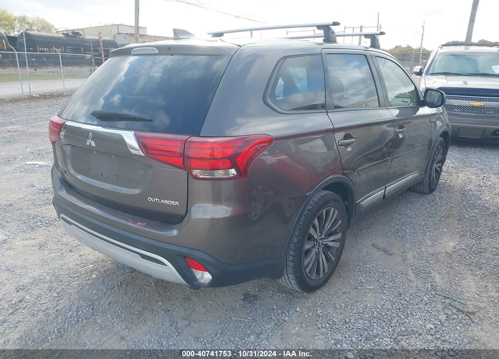 2019 MITSUBISHI OUTLANDER ES VIN: JA4AD2A38KZ022933