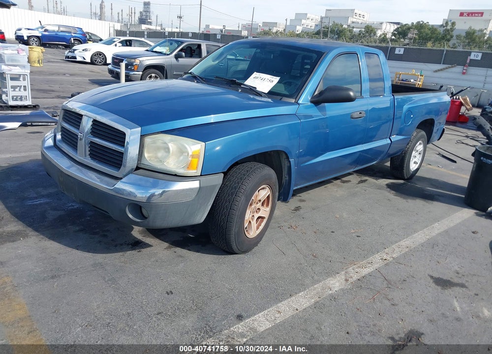 2005 DODGE DAKOTA SLT VIN: 1D7HE42K25S268981