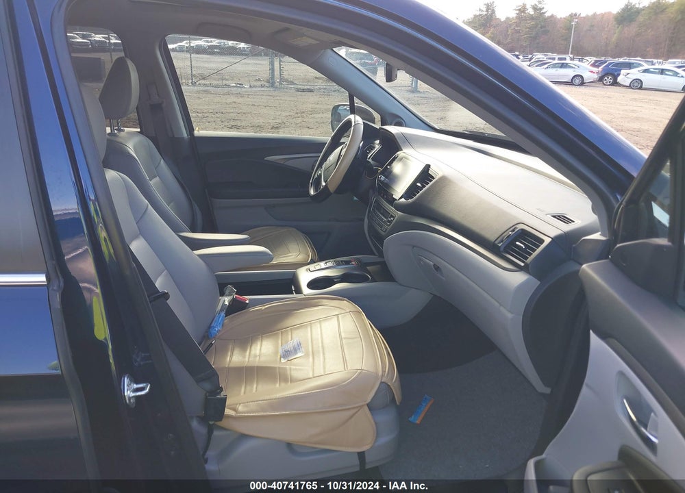 2022 HONDA RIDGELINE RTL VIN: 5FPYK3F52NB012331