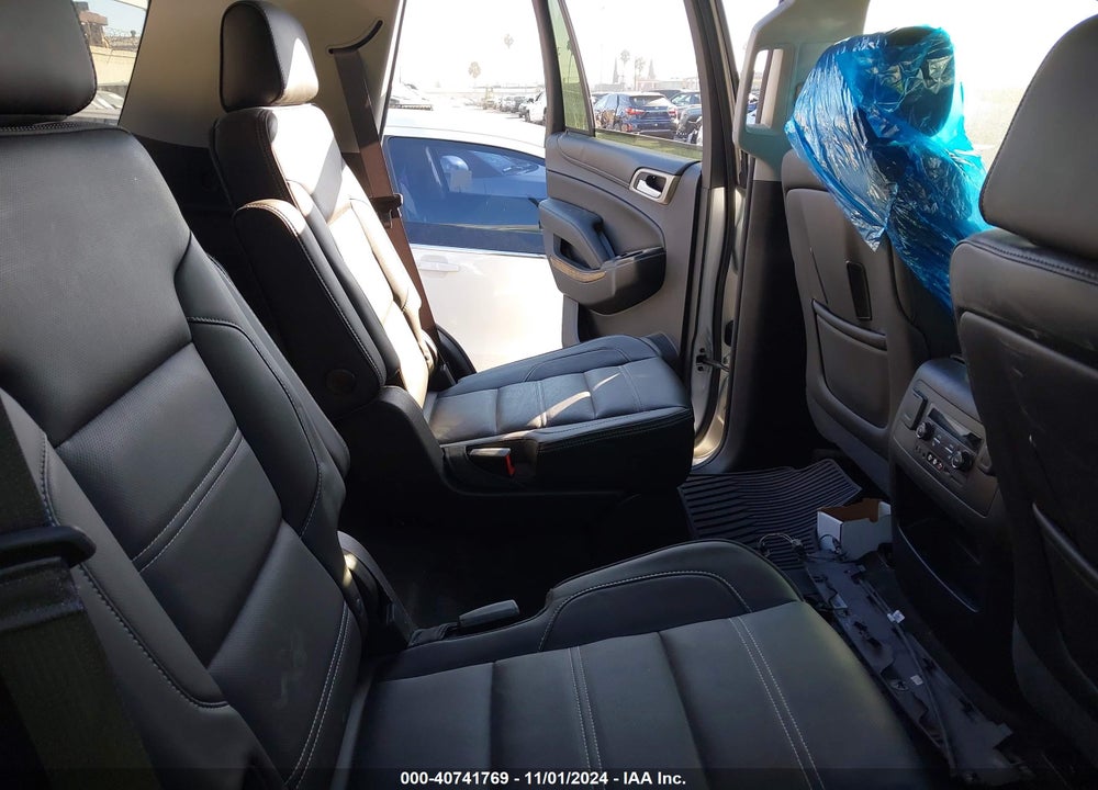 2015 GMC YUKON DENALI VIN: 1GKS1CKJXFR550568