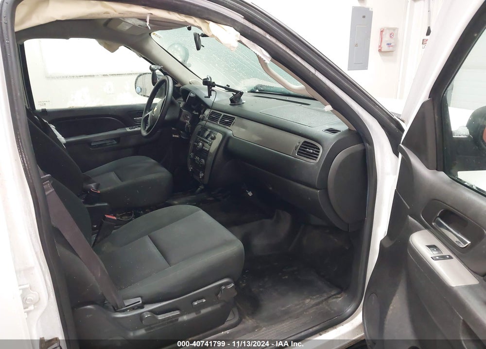 2014 CHEVROLET TAHOE COMMERCIAL FLEET VIN: 1GNLC2E01ER182083