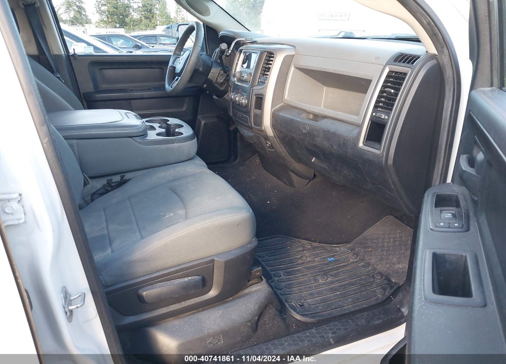 2013 RAM 1500 VIN: 1C6RR6FP3DS552405