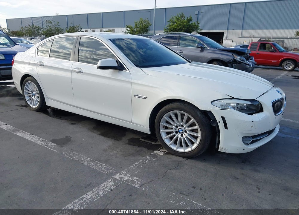 2013 BMW 535I VIN: WBAFR7C58DC820084
