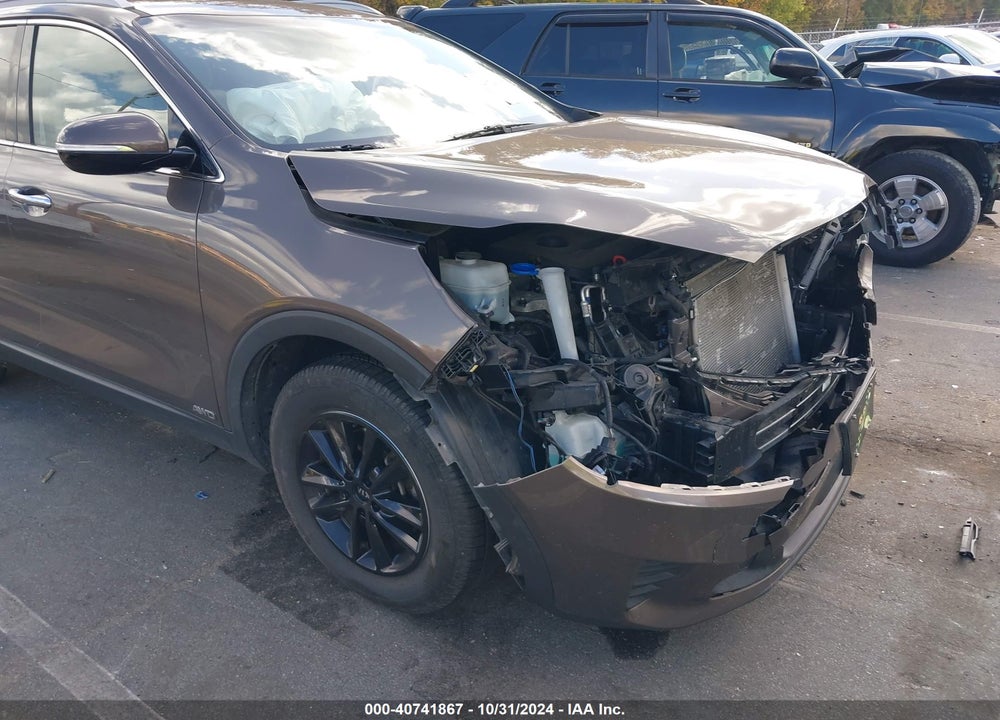 2019 KIA SORENTO 2.4L LX VIN: 5XYPGDA37KG437159
