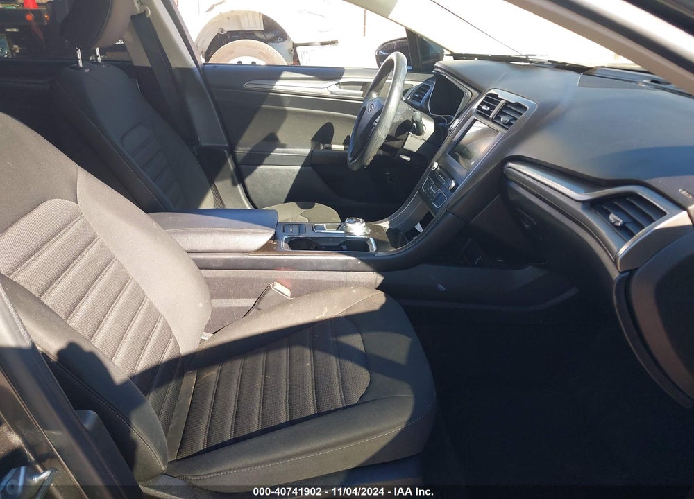 2018 FORD FUSION HYBRID SE VIN: 3FA6P0LU1JR163221