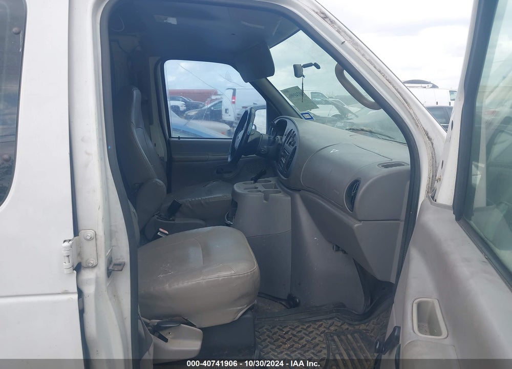 2001 FORD E-250 COMMERCIAL/RECREATIONAL VIN: 1FTNE24L61HA36656