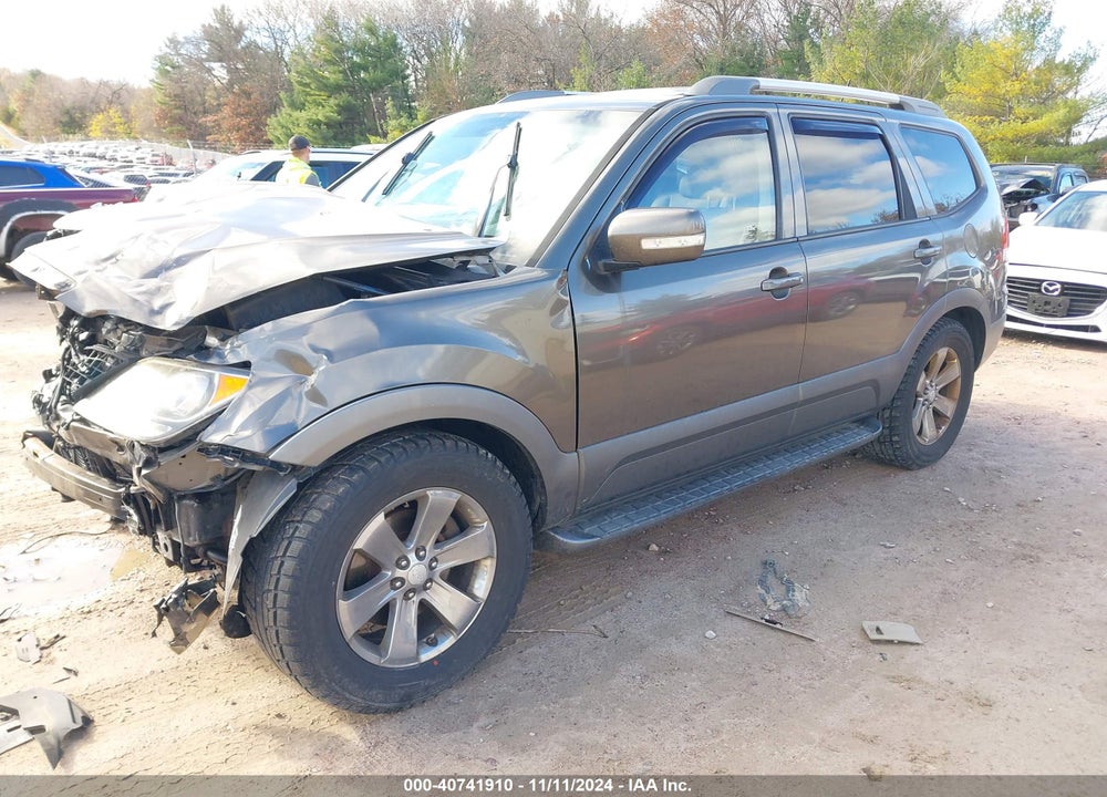 2009 KIA BORREGO EX V8 VIN: KNDJH742695021064