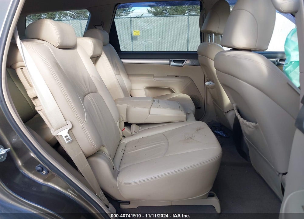 2009 KIA BORREGO EX V8 VIN: KNDJH742695021064