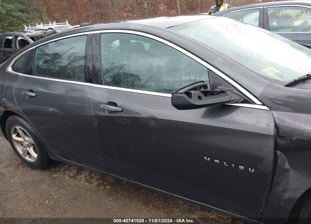 2017 CHEVROLET MALIBU LS VIN: 1G1ZB5ST1HF193900
