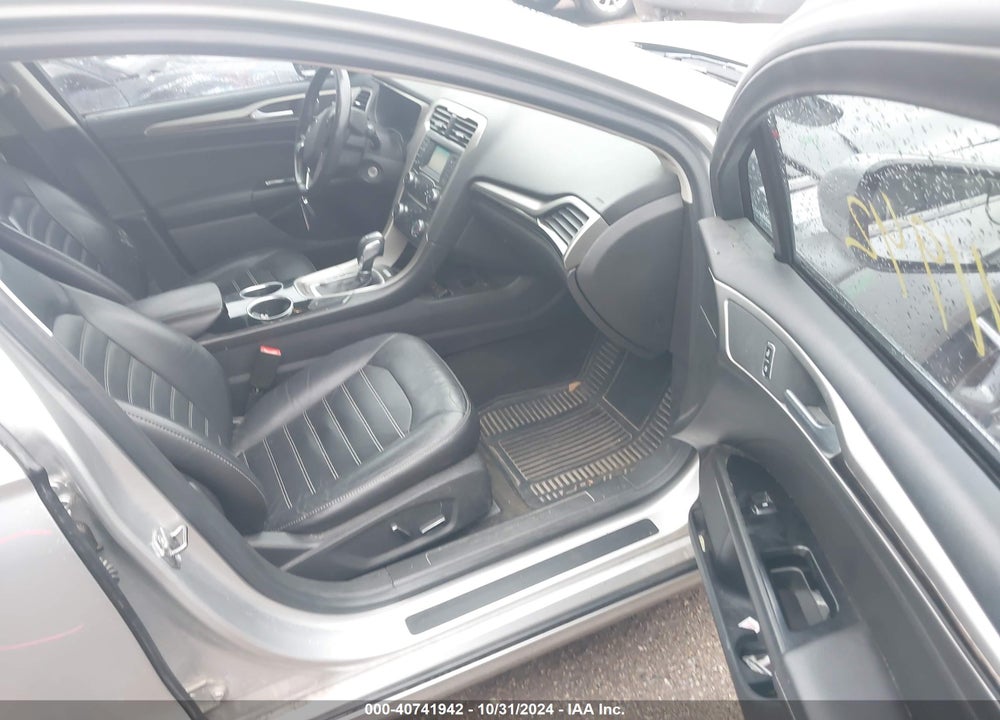 2013 FORD FUSION SE VIN: 3FA6P0HR3DR311426
