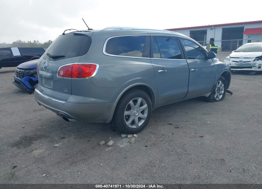 2008 BUICK ENCLAVE CXL VIN: 5GAER237X8J290044