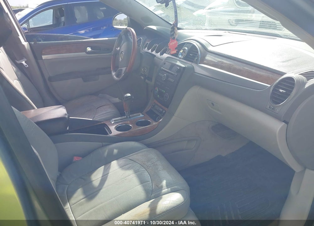 2008 BUICK ENCLAVE CXL VIN: 5GAER237X8J290044