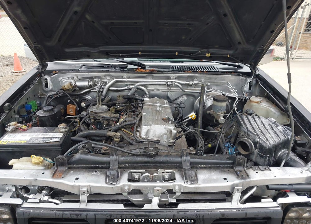 1994 NISSAN TRUCK XE VIN: 1N6SD11S1RC331018