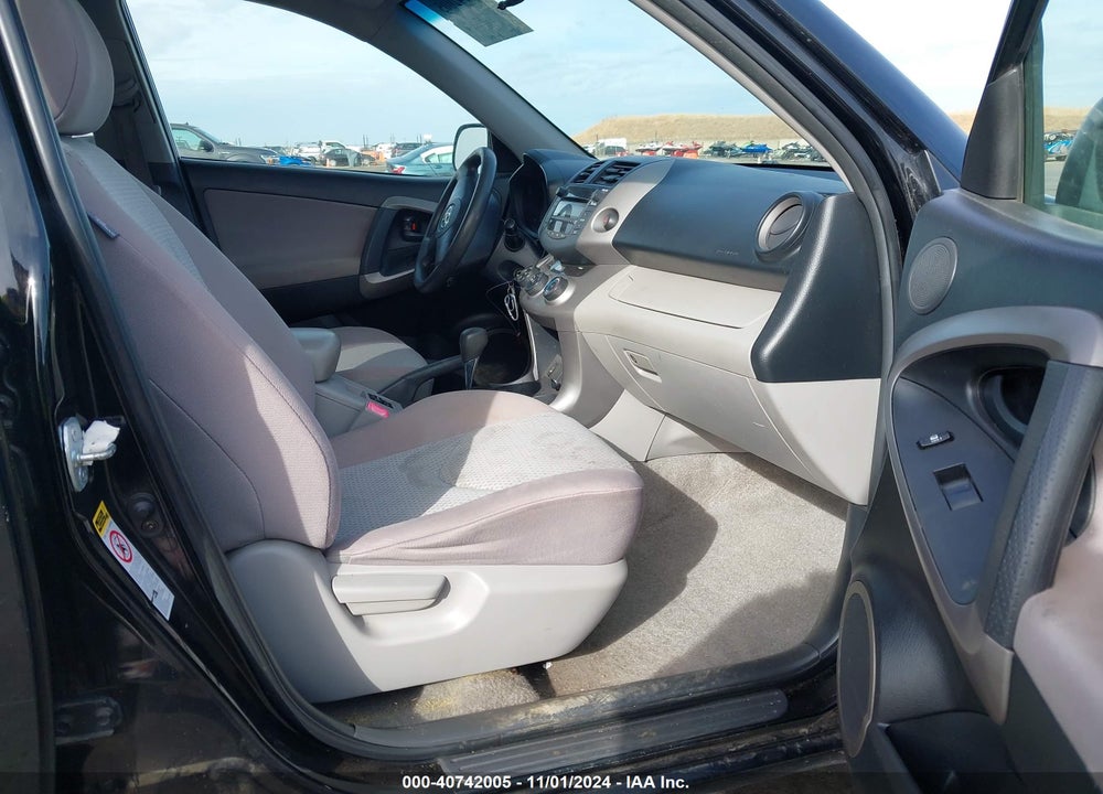 2006 TOYOTA RAV4 BASE V6 VIN: JTMZK33V766001940