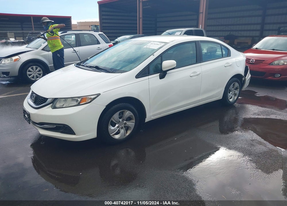 2014 HONDA CIVIC LX VIN: 19XFB2F51EE068518