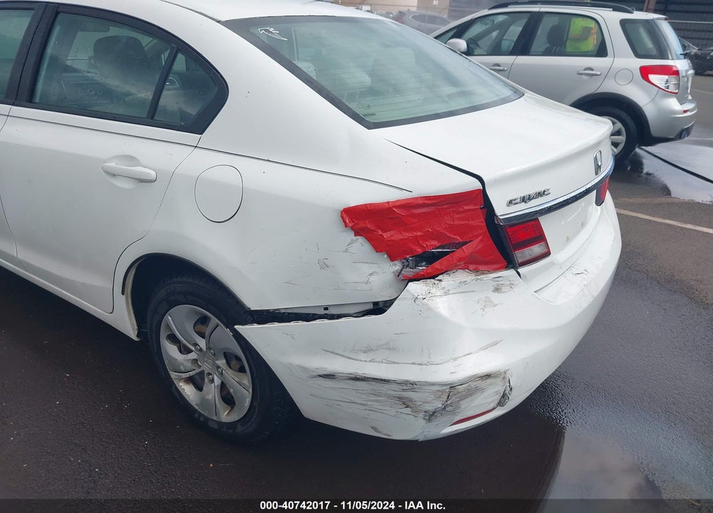 2014 HONDA CIVIC LX VIN: 19XFB2F51EE068518