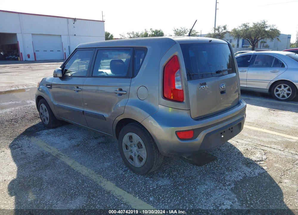 2013 KIA SOUL VIN: KNDJT2A58D7589409