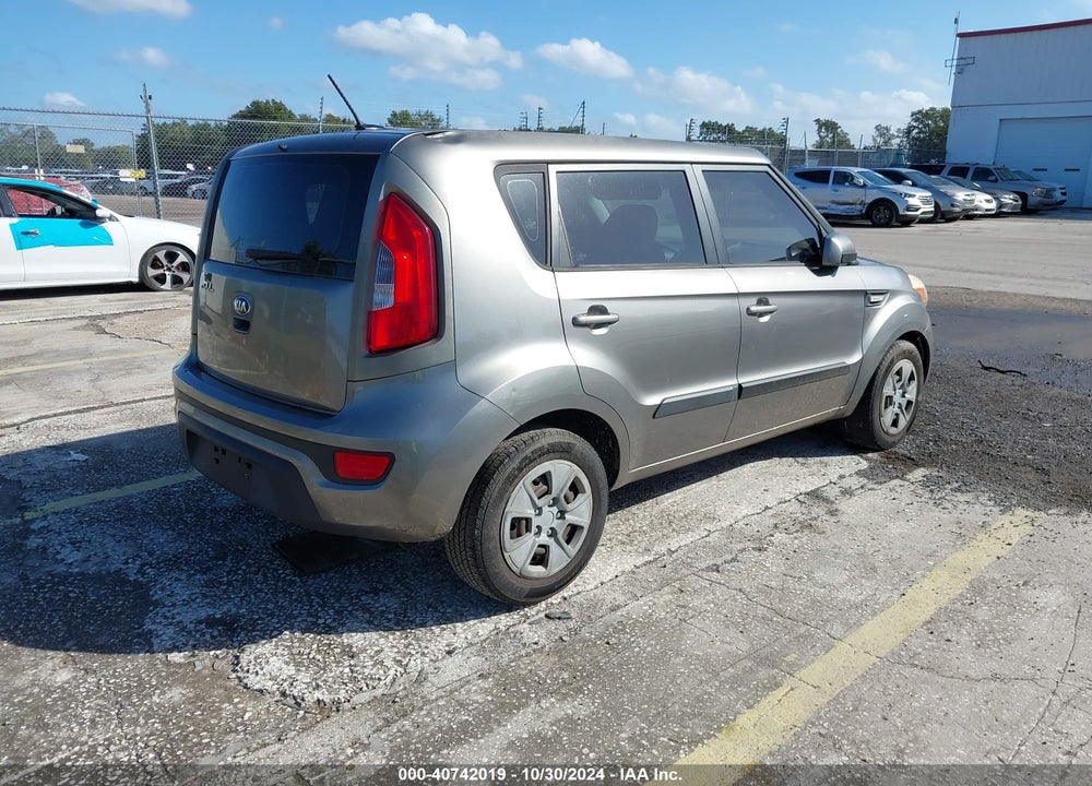 2013 KIA SOUL VIN: KNDJT2A58D7589409