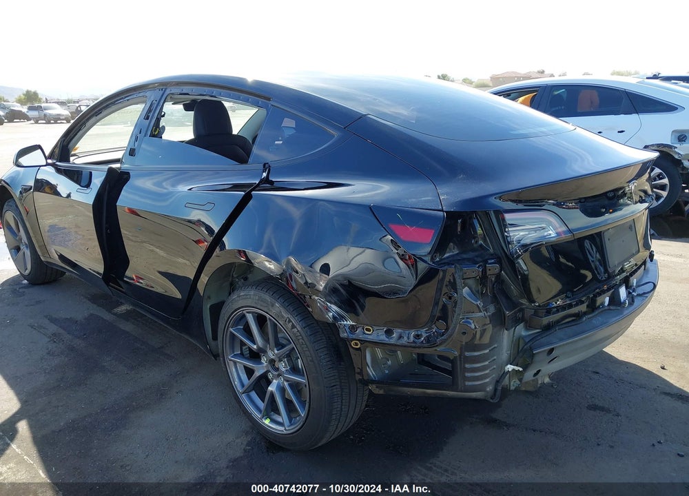 2022 TESLA MODEL 3 REAR-WHEEL DRIVE VIN: 5YJ3E1EA6NF352191