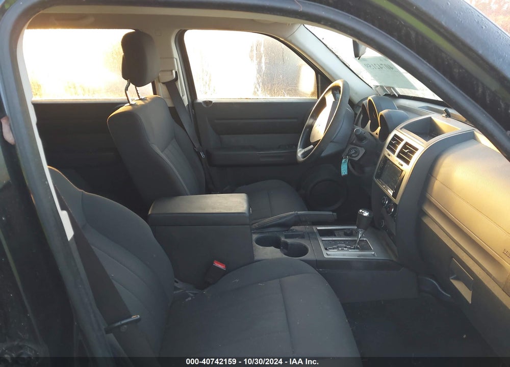 2011 DODGE NITRO HEAT VIN: 1D4PU4GK6BW598230
