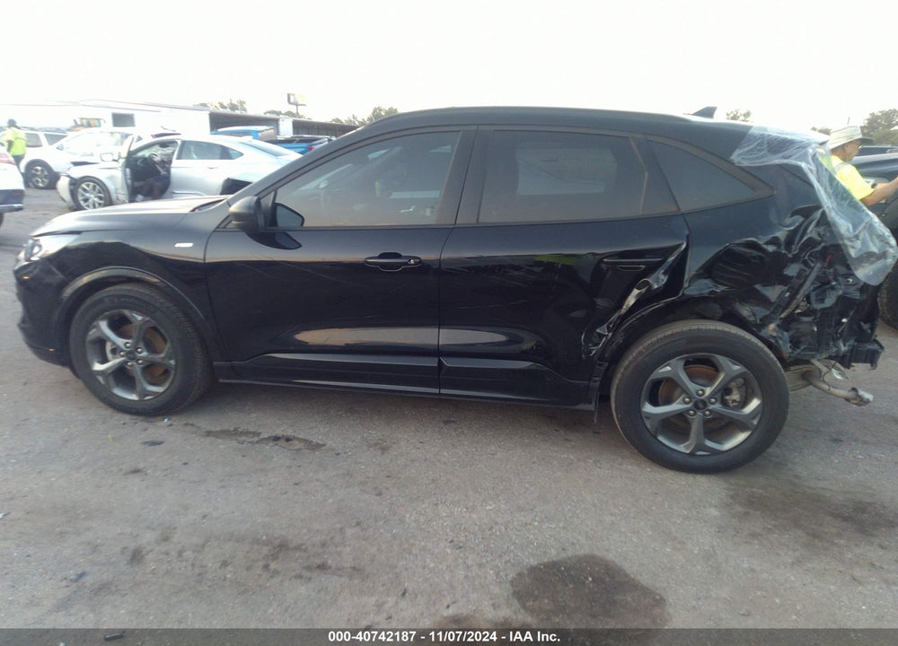 2023 FORD ESCAPE ST LINE VIN: 1FMCU0MN9PUB19560