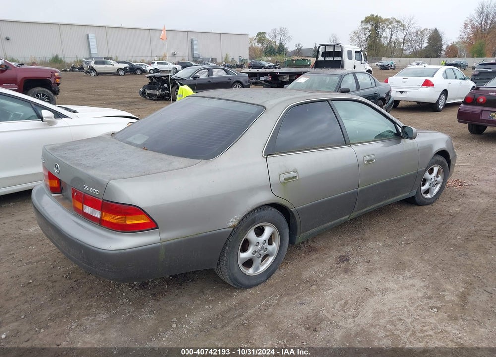 1997 LEXUS ES 300 VIN: JT8BF22G9V0009217