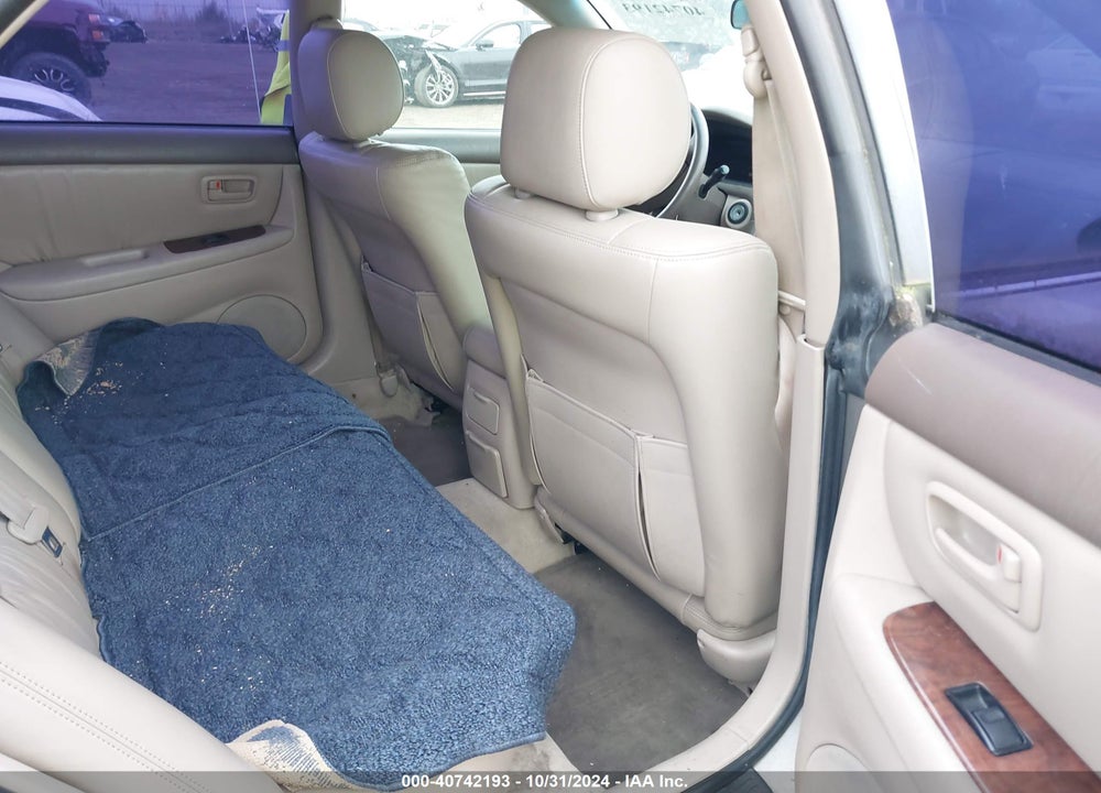 1997 LEXUS ES 300 VIN: JT8BF22G9V0009217