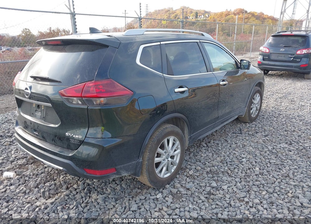 2018 NISSAN ROGUE SV VIN: 5N1AT2MVXJC843826