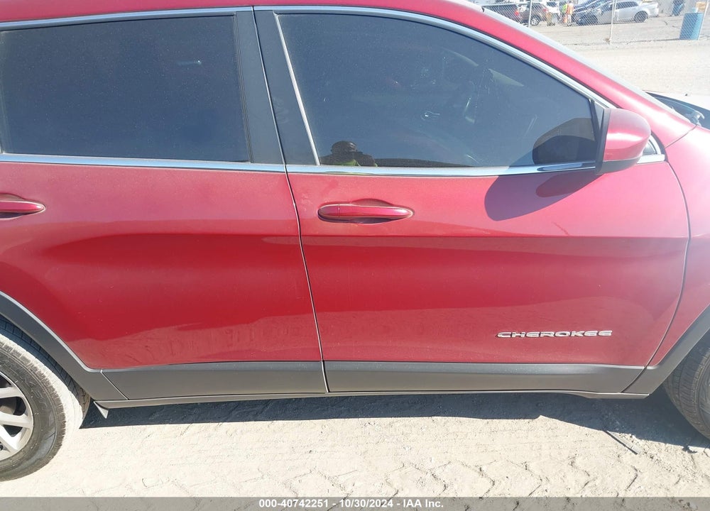 2015 JEEP CHEROKEE LATITUDE VIN: 1C4PJLCB6FW695469