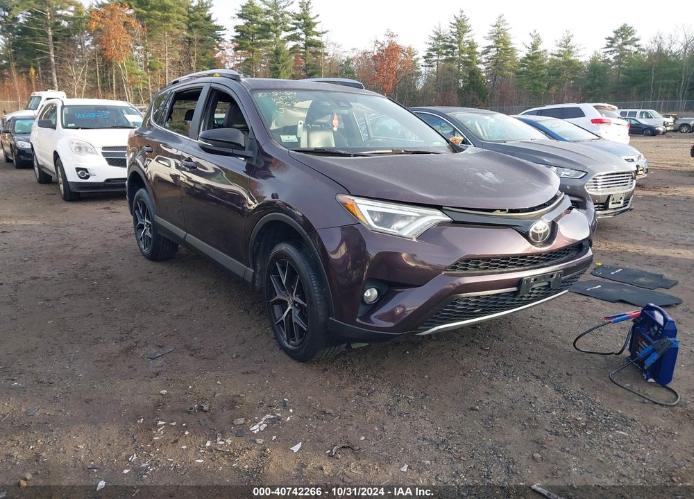 2017 TOYOTA RAV4 SE VIN: 2T3JFREV5HW635637