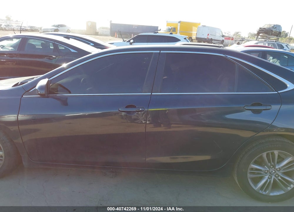 2017 TOYOTA CAMRY SE VIN: 4T1BF1FK2HU330518