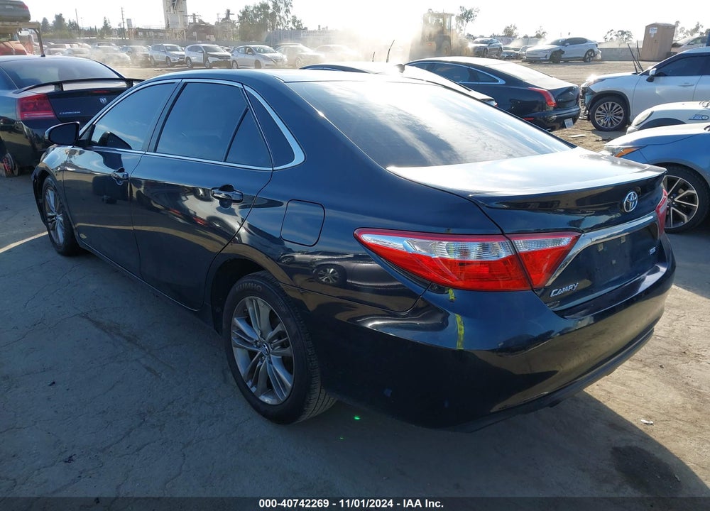 2017 TOYOTA CAMRY SE VIN: 4T1BF1FK2HU330518