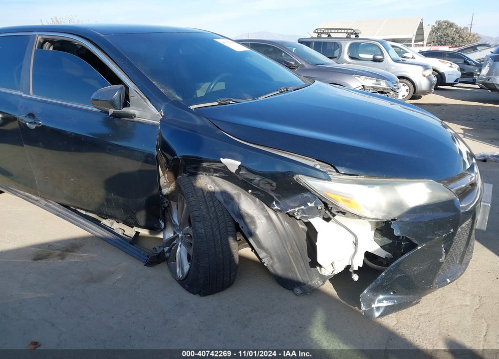 2017 TOYOTA CAMRY SE VIN: 4T1BF1FK2HU330518