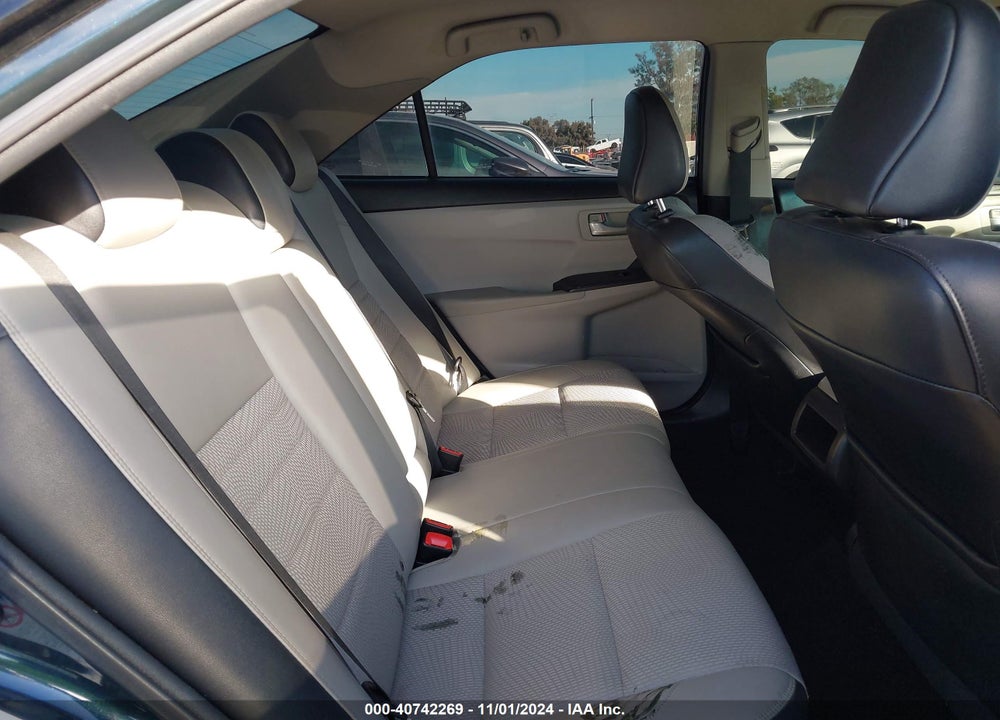 2017 TOYOTA CAMRY SE VIN: 4T1BF1FK2HU330518