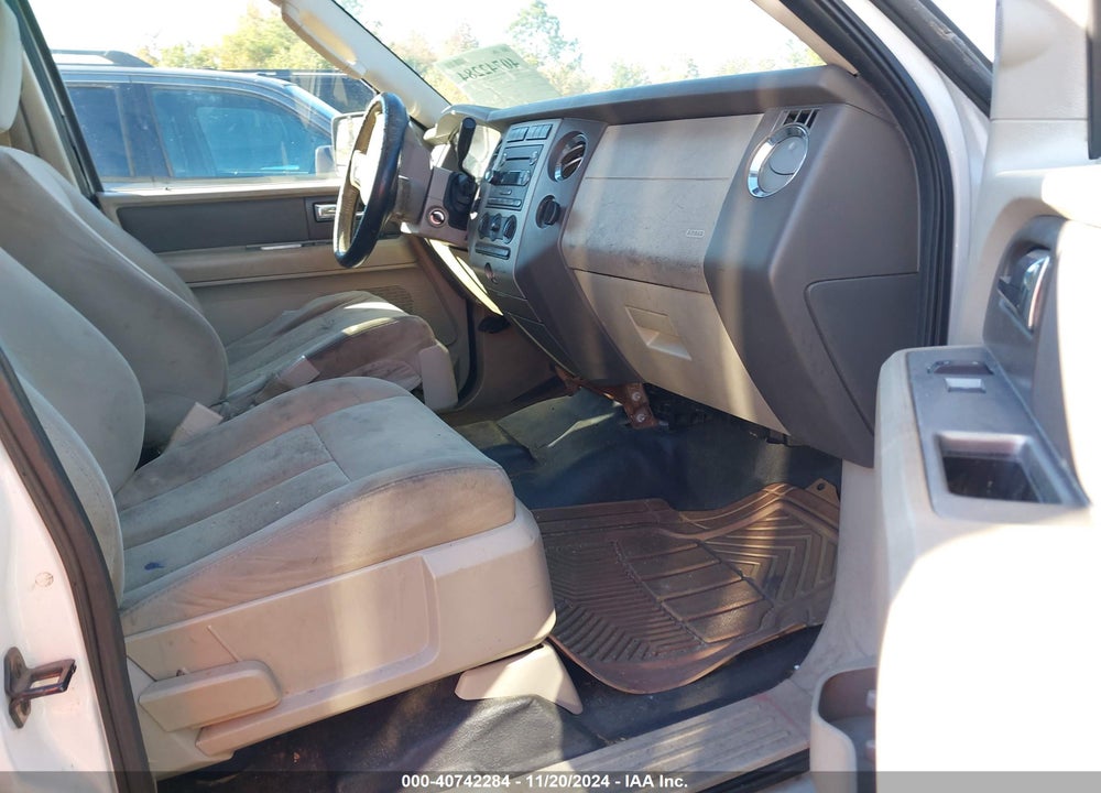2011 FORD EXPEDITION XL VIN: 1FMJU1G54BEF52232
