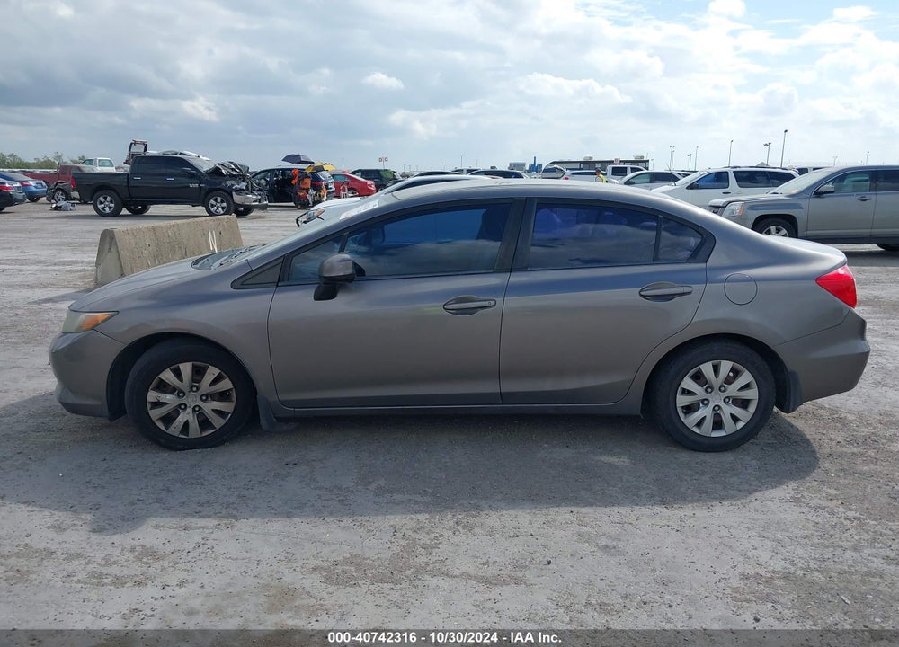 2012 HONDA CIVIC LX VIN: 2HGFB2F52CH578007