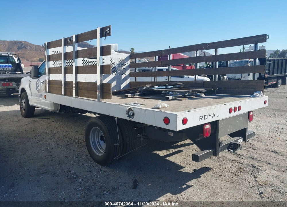 2021 FORD F-350 CHASSIS XL VIN: 1FDRF3G60MEC14749