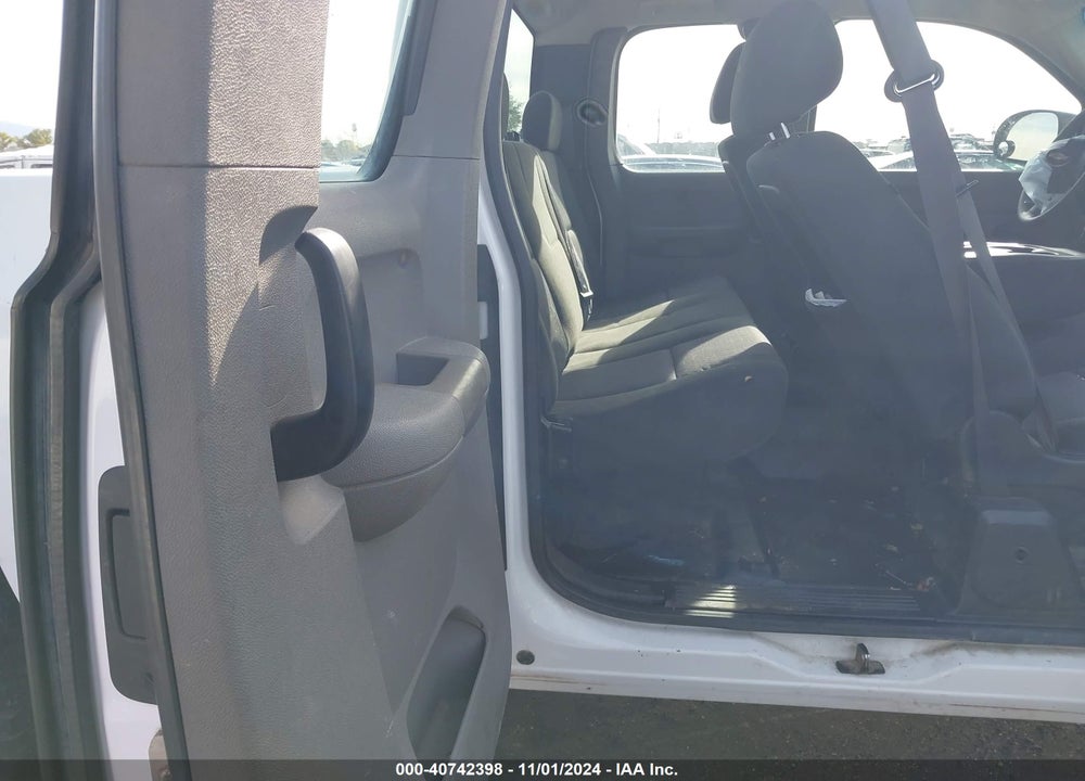 2013 CHEVROLET SILVERADO 1500 WORK TRUCK VIN: 1GCRCPEA2DZ126726