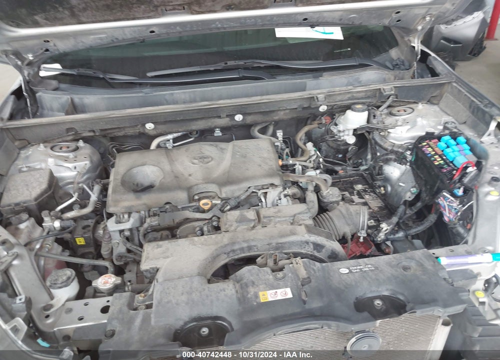2021 TOYOTA RAV4 XLE VIN: 2T3W1RFV4MC086124