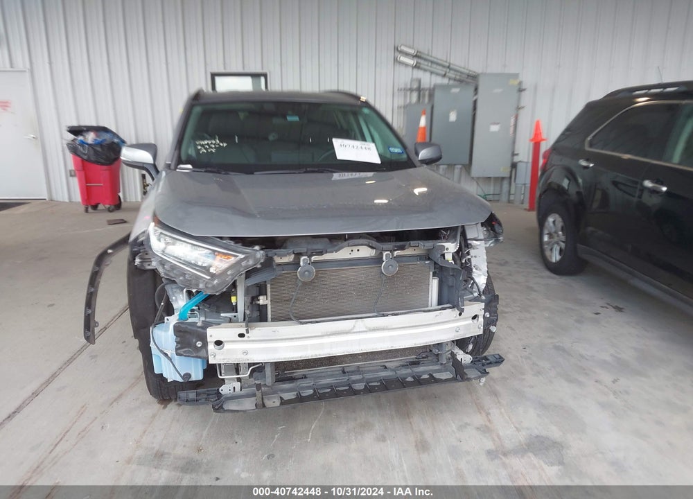 2021 TOYOTA RAV4 XLE VIN: 2T3W1RFV4MC086124
