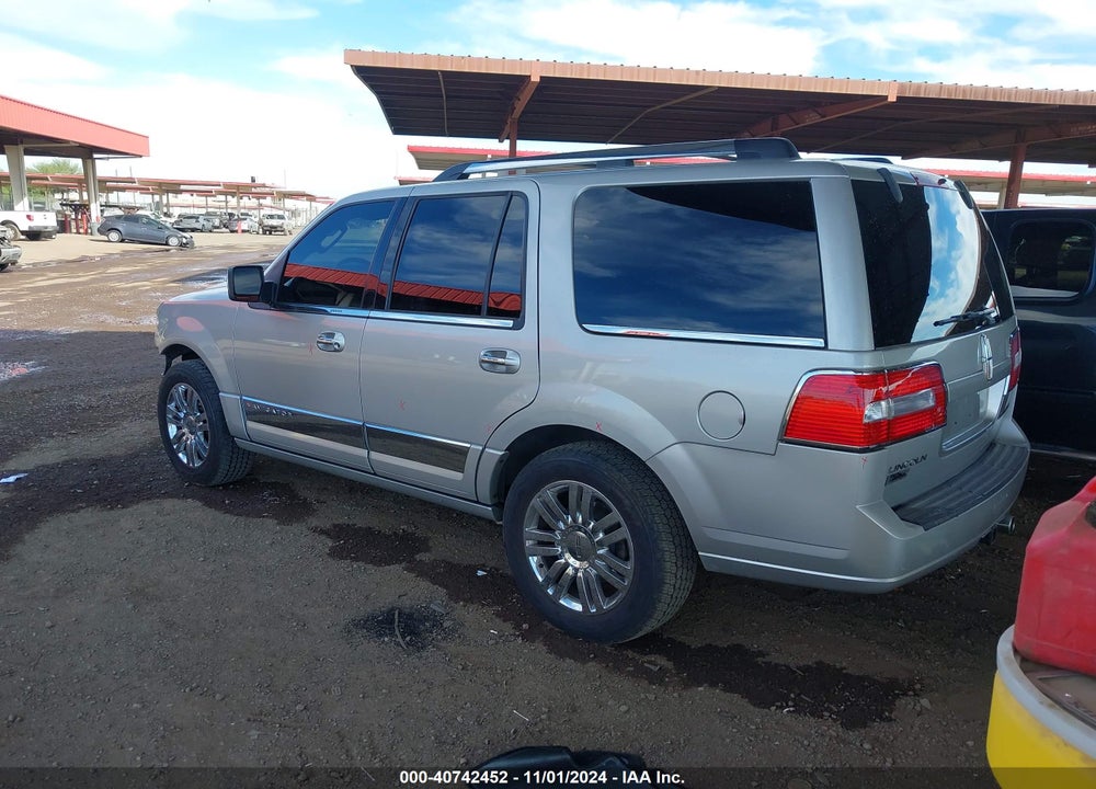 2007 LINCOLN NAVIGATOR ULTIMATE VIN: 5LMFU28547LJ18001