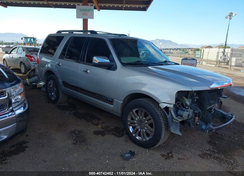 2007 LINCOLN NAVIGATOR ULTIMATE VIN: 5LMFU28547LJ18001