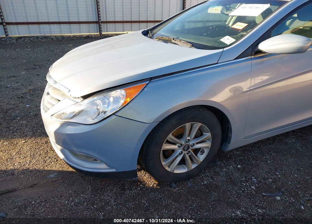 2013 HYUNDAI SONATA VIN: 5NPEB4AC8DH704102